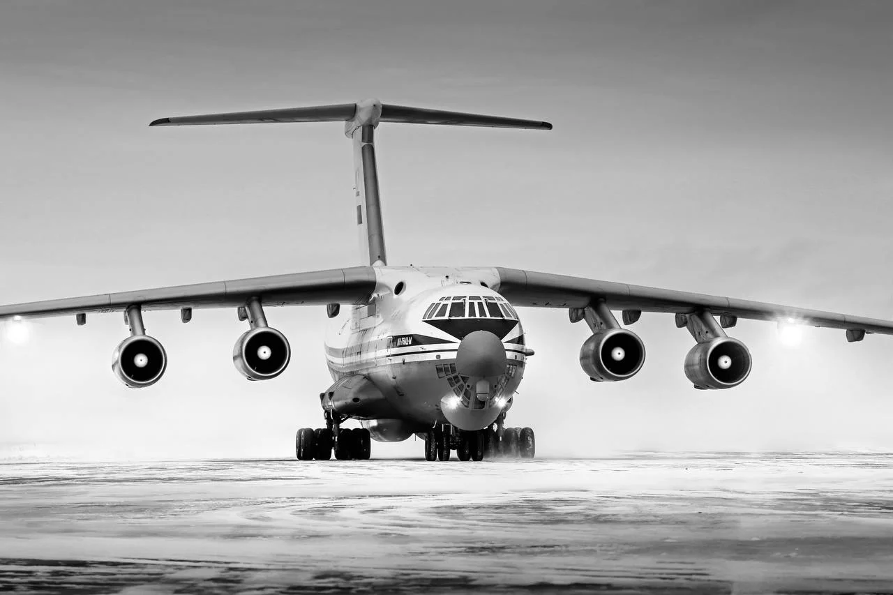 ВСУ сбили наш военно-транспортный самолет с украинскими военнопленными: Все находившиеся на борту Ил-76 погибли