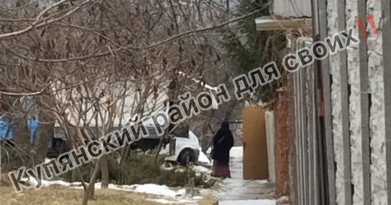 Боевики ВСУ под видом цыган обворовывают пустые дома в Куриловке Харьковской области